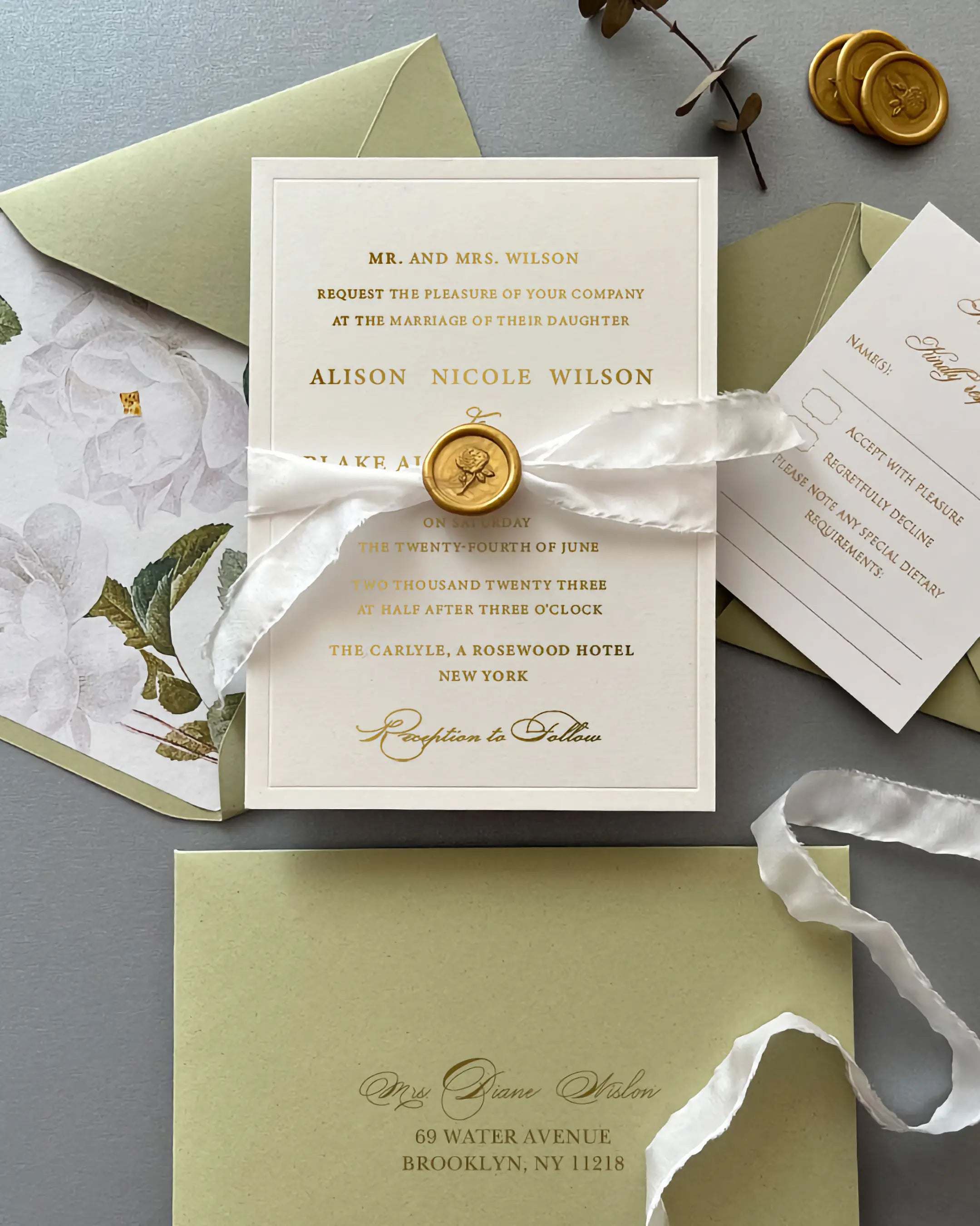 Eleanor Foiled Wedding Invitations with Sage Green Envelope and Gold Wax Seal — Polina Perri