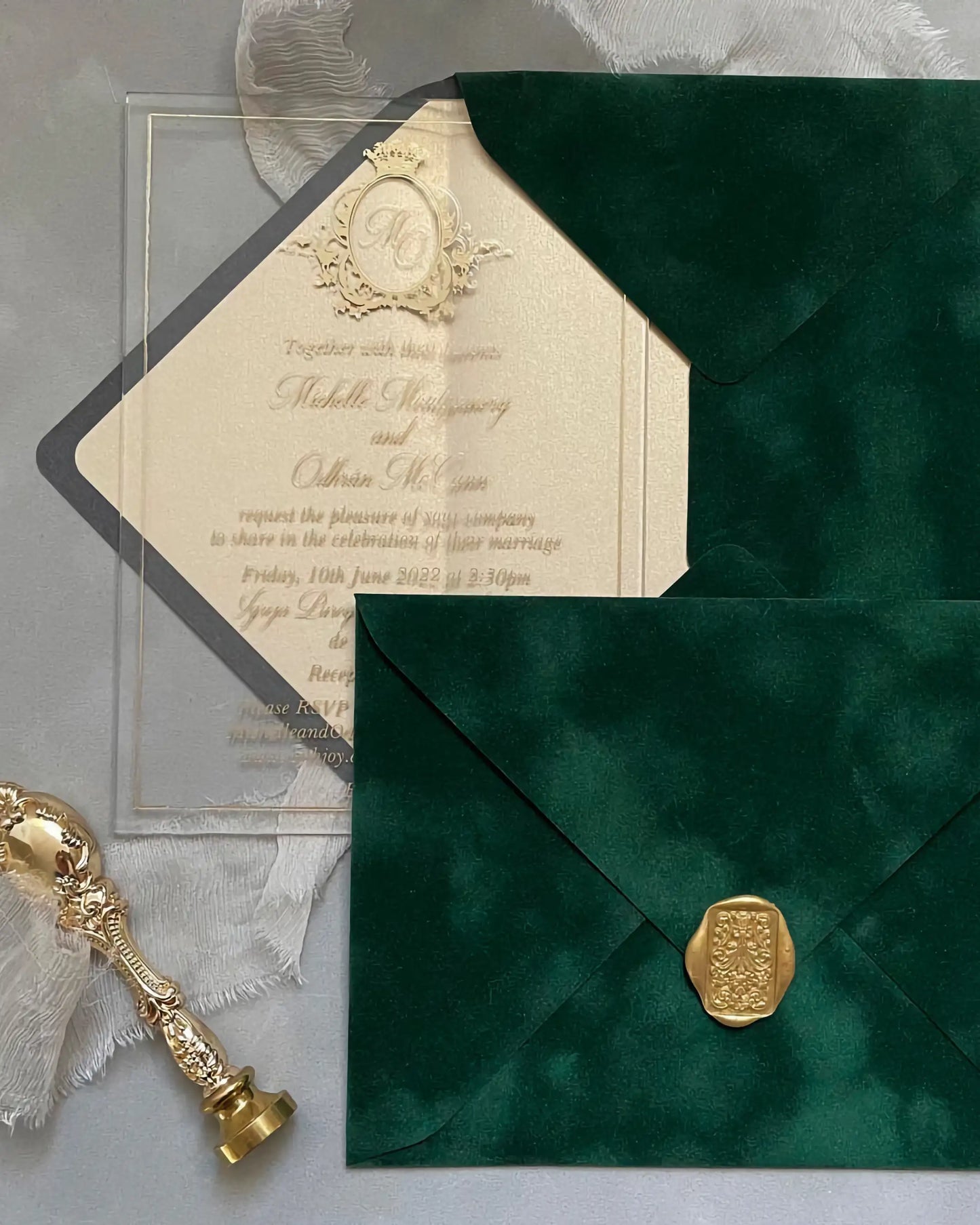 Vienna Gold Acrylic wedding invitation with Forest Green velvet envelope and gold wax seal — Polina Perri